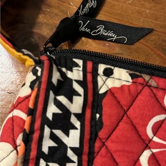 VERA BRADLEY CROSSBODY OR SHOULDER BAG. NWOT. ORANGE/YELLOW/RED - Picture 5 of 11